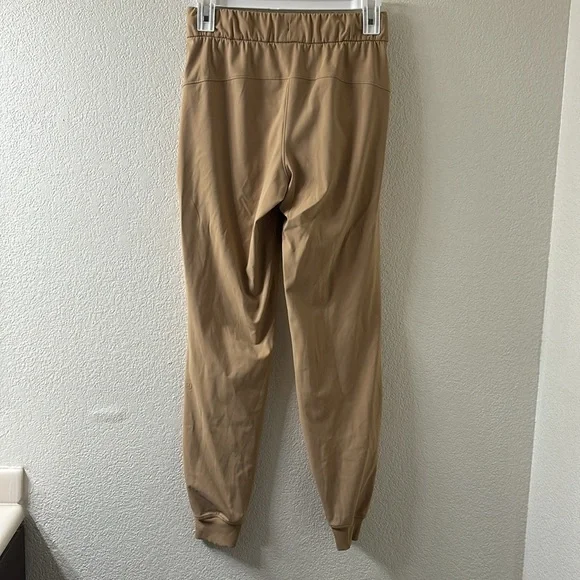 Lululemon On the Fly Jogger 25" *Luxtreme - Picture 4 of 8